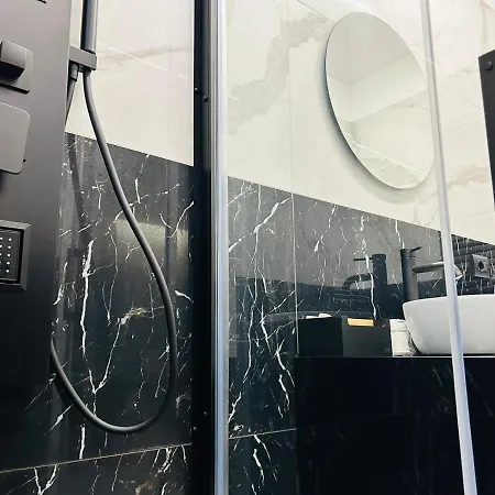 Diadema Luxury Πανσιόν